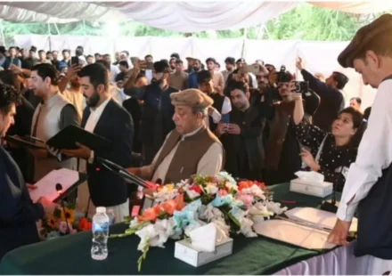 PPP ministers join GB Cabinet in Gilgit